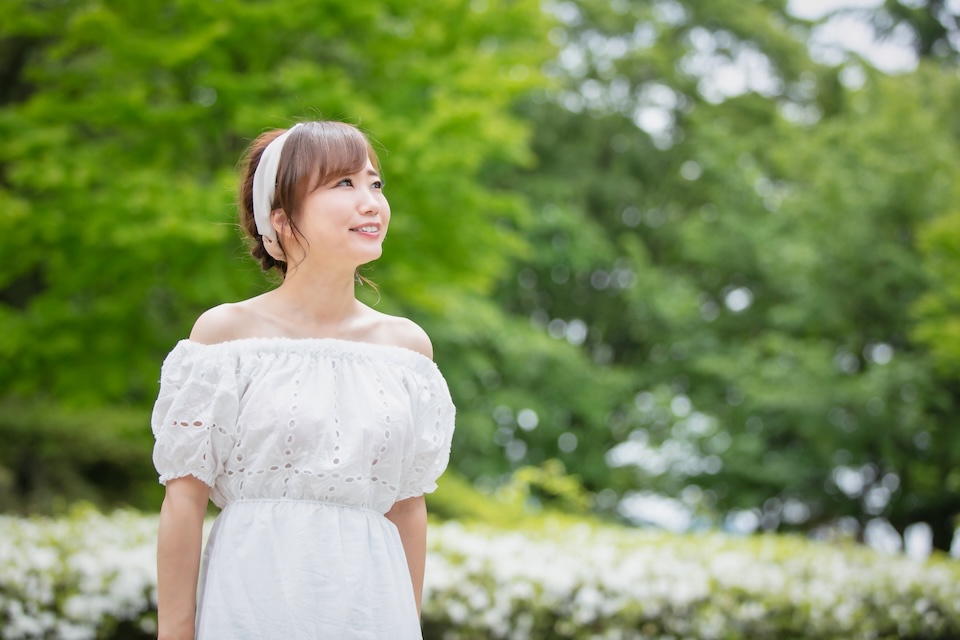 笑顔の女性 | 縁結びサロン「ゆるり」